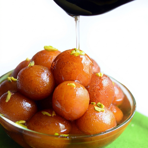 Soft & Juicy Gulab Jamun – Traditional Indian Milk Sweet